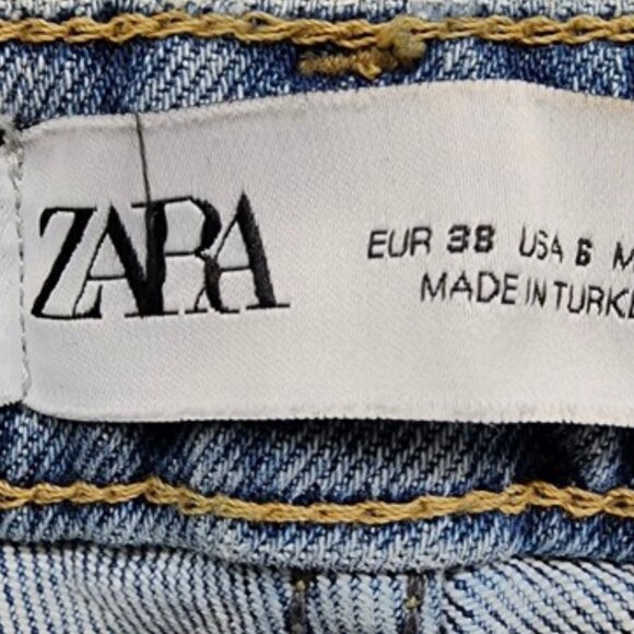 Zara Jeans, High Waist Ankle Distressed Straight Legs Button Fly Raw Hem, size 6 - Picture 3 of 10